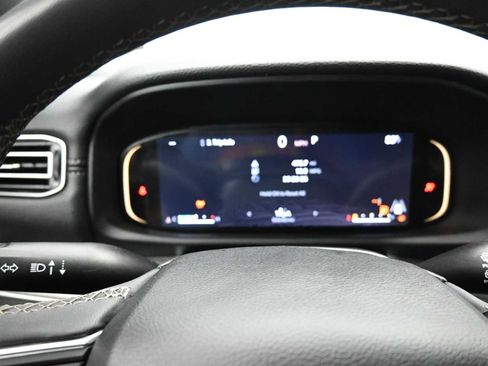 Used 2023 Jeep Wagoneer L Series III w/ Preferred Equipment Group image 14