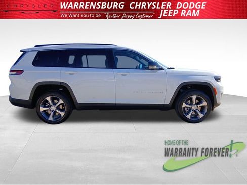 New 2025 Jeep Grand Cherokee L Limited w/ Luxury Tech Group II image 2