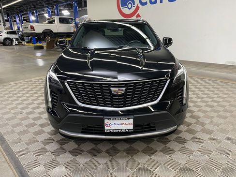 Used 2021 Cadillac XT4 Premium Luxury image 4