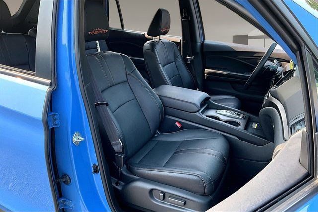 Certified 2025 Honda Passport TrailSport image 27