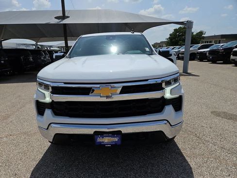 Used 2024 Chevrolet Silverado 1500 LT w/ Texas Edition Plus AWD/4WD image 3