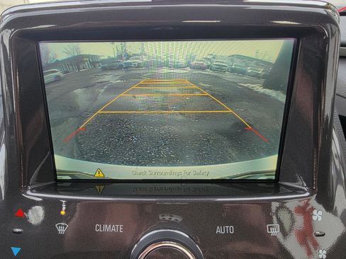 Used 2015 Chevrolet Volt Premium w/ Premium Trim Package FWD image 38