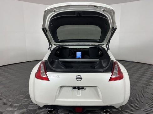 Used 2020 Nissan 370Z Coupe image 39