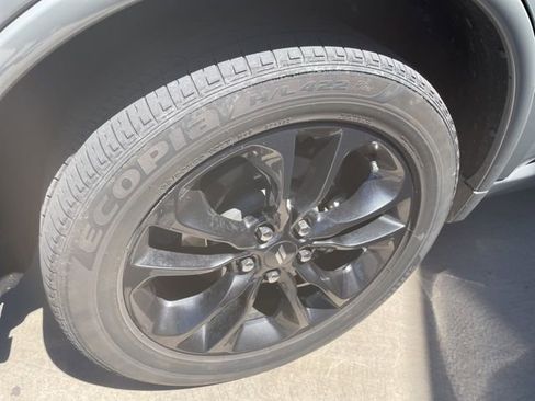 Used 2022 Dodge Durango R/T w/ Blacktop Package RWD image 9