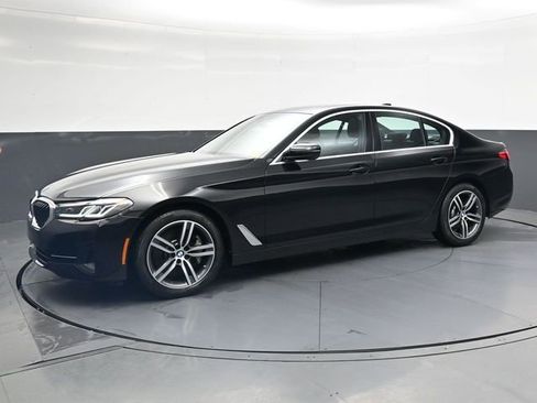 Used 2023 BMW 530i xDrive w/ Premium Package AWD/4WD image 9