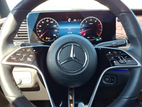 Certified 2025 Mercedes-Benz GLE 450 GLE 450 image 28