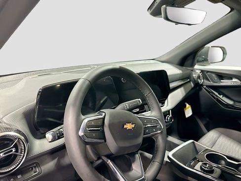 New 2026 Chevrolet Equinox LT w/ Safety and Technology Package FWD image 12