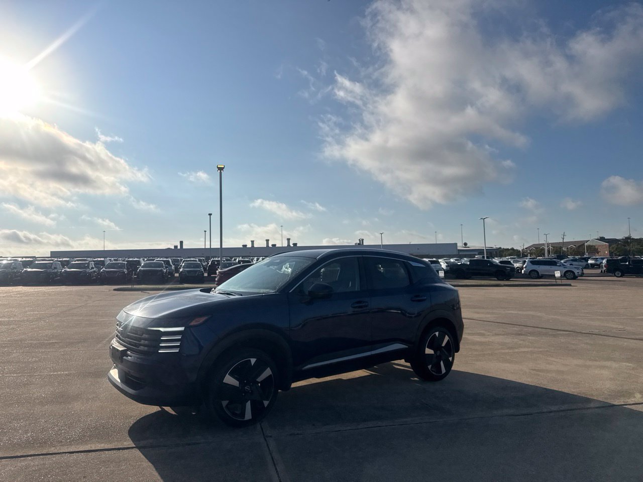 Certified 2025 Nissan Kicks SR FWD image 16