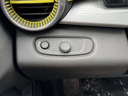 New 2025 Chevrolet Trax LT w/ Driver Confidence Package image 26