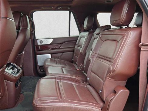 Used 2021 Lincoln Navigator L Black Label AWD/4WD image 12