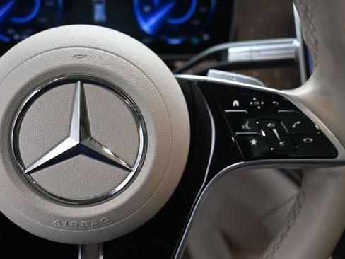 Certified 2023 Mercedes-Benz EQS 450+ SUV image 14