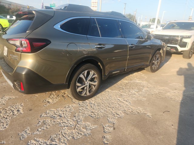 Used 2021 Subaru Outback Touring XT AWD/4WD image 3