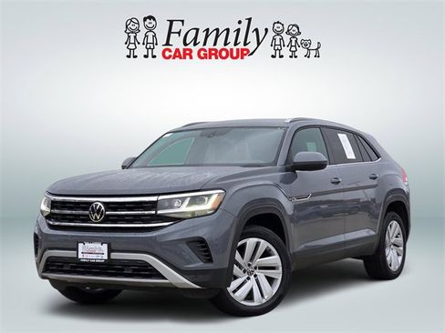 Used 2022 Volkswagen Atlas Cross Sport SE image 1