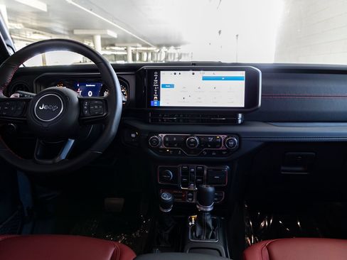 Used 2024 Jeep Wrangler Unlimited Rubicon 392 AWD/4WD image 16