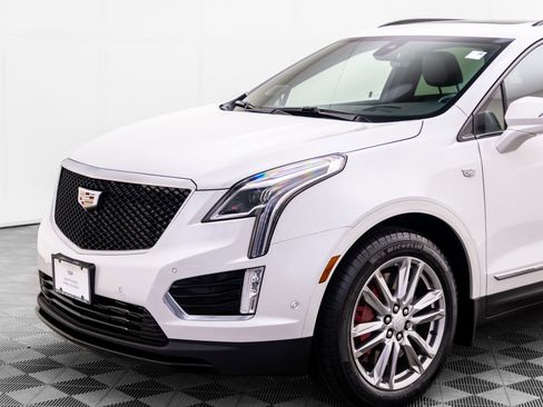Certified 2024 Cadillac XT5 Sportv w/ Technology Package AWD/4WD image 36