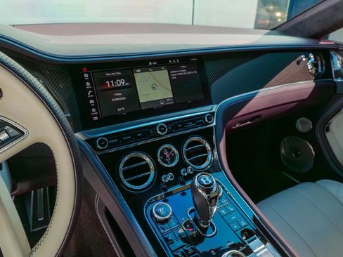 Used 2022 Bentley Continental GT AWD/4WD image 72