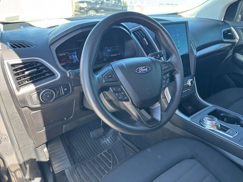 Used 2022 Ford Edge SE image 21