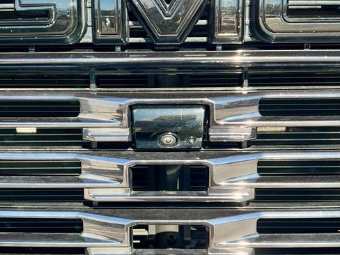 Used 2025 GMC Sierra 2500 Denali Ultimate image 14