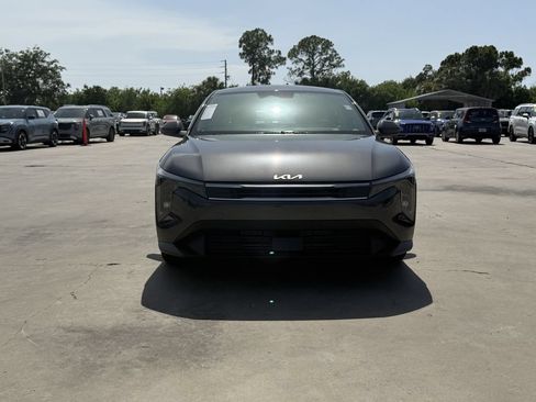 New 2026 Kia K4 FWD image 8