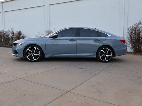 Used 2022 Honda Accord Sport Special Edition image 4
