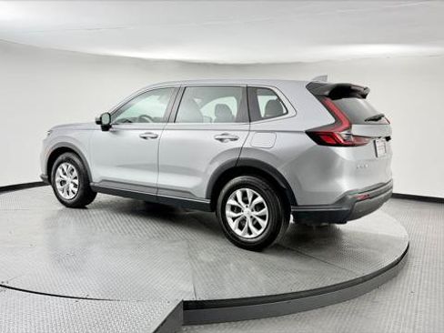 Used 2023 Honda CR-V LX image 6
