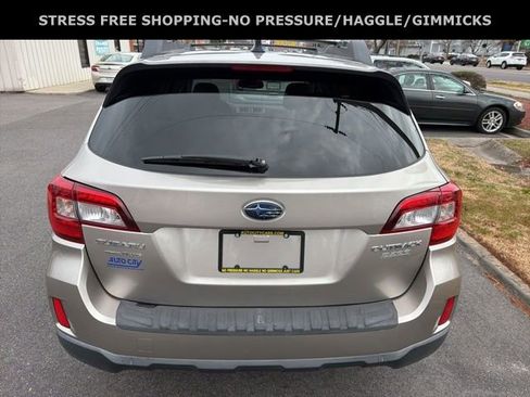 Used 2016 Subaru Outback 2.5i Premium image 4