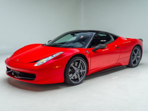 Used 2011 Ferrari 458 Italia Coupe RWD image 57