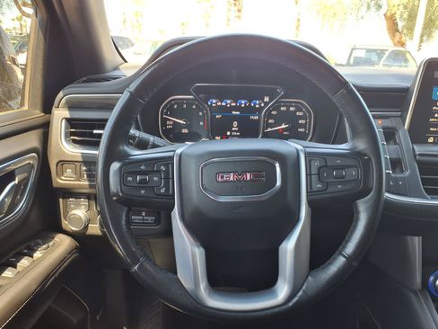 Used 2021 GMC Yukon SLT w/ SLT Luxury Plus Package AWD/4WD image 19