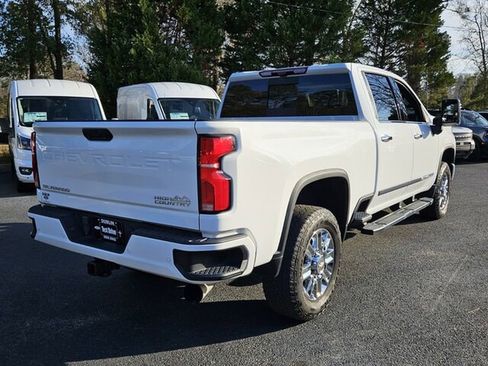 Used 2024 Chevrolet Silverado 2500 High Country w/ High Country Premium Package image 14