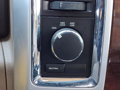 Used 2012 RAM 2500 Laramie w/ Cold Weather Group image 14