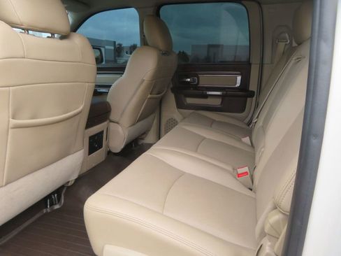 Used 2017 RAM 2500 Laramie w/ Convenience Group AWD/4WD image 27
