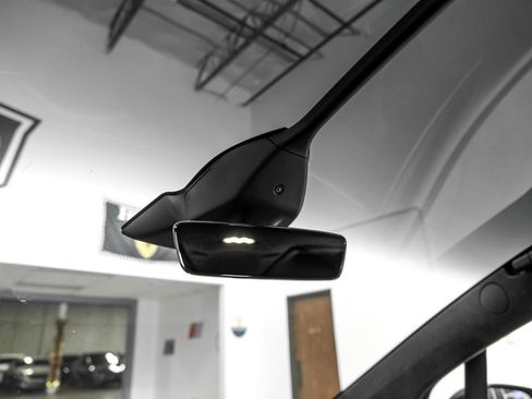 Used 2023 Tesla Model X AWD/4WD image 23
