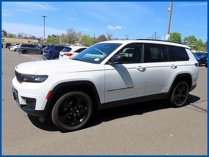 Used 2023 Jeep Grand Cherokee L Laredo