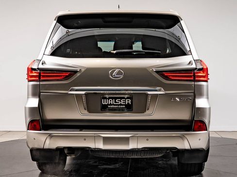 Certified 2021 Lexus LX 570 4WD w/ Luxury Package image 7