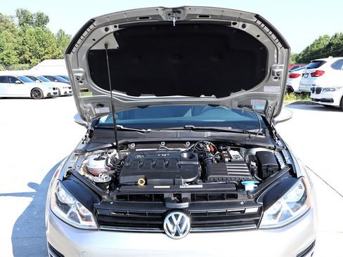 Used 2015 Volkswagen Golf TDI FWD image 35