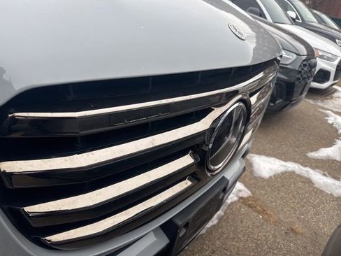 Used 2024 Mercedes-Benz GLS 580 GLS 580 image 3