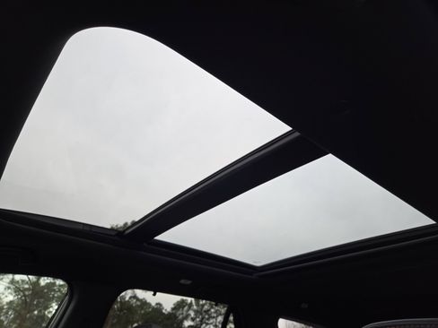 New 2025 Honda Pilot TrailSport image 4