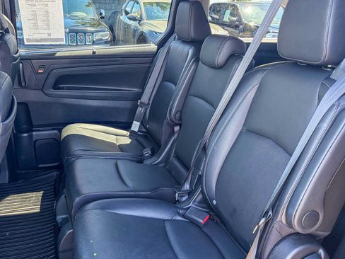 Used 2023 Honda Odyssey Touring image 19