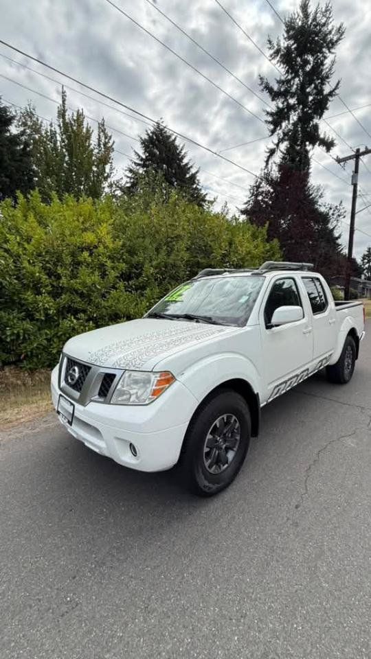 Used 2017 Nissan Frontier 4x4 Crew Cab image 2