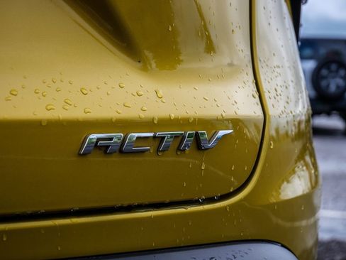 Used 2025 Chevrolet Trax ACTIV w/ Driver Confidence Package FWD image 11