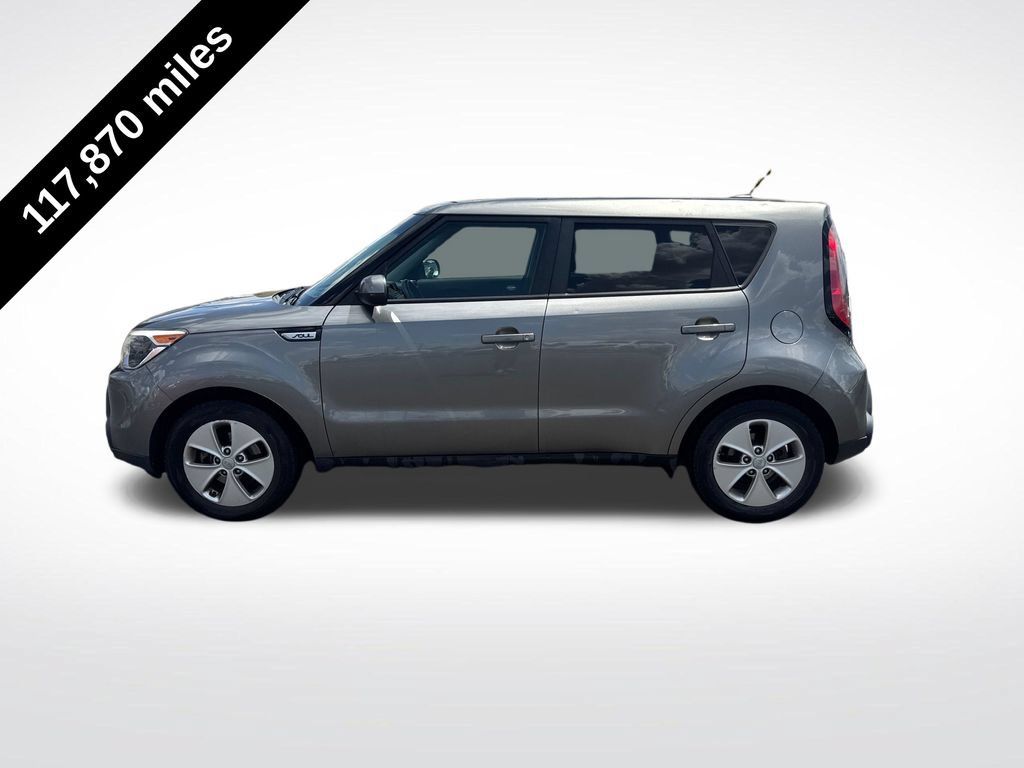Used 2015 Kia Soul FWD image 2