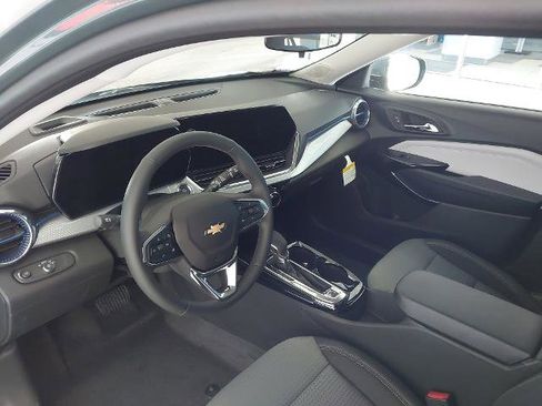 New 2026 Chevrolet Trax LT w/ LT Convenience Package image 17