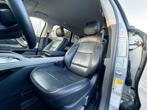 Used 2024 Lincoln Nautilus Reserve image 23