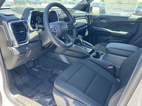 New 2026 GMC Canyon Elevation RWD image 9