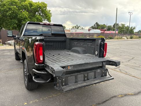 Used 2023 GMC Sierra 3500 AT4 w/ AT4 Premium Plus Package AWD/4WD image 9