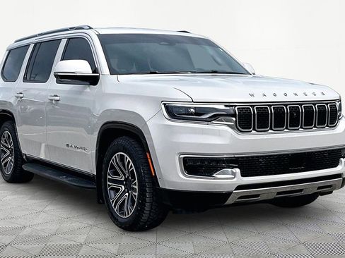 Used 2022 Jeep Wagoneer Series III w/ Convenience Group I AWD/4WD image 12