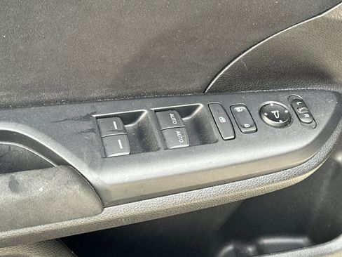 Used 2018 Honda Civic Type R image 12