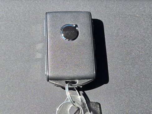 New 2026 Volvo XC90 B6 Plus w/ Protection Package Premier image 23