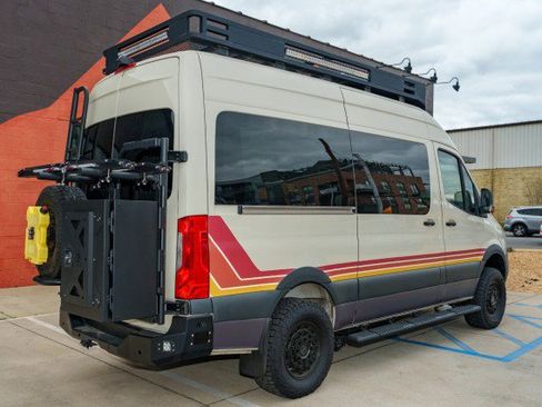 Used 2020 Mercedes-Benz Sprinter 2500 w/ Driver Convenience Package image 7