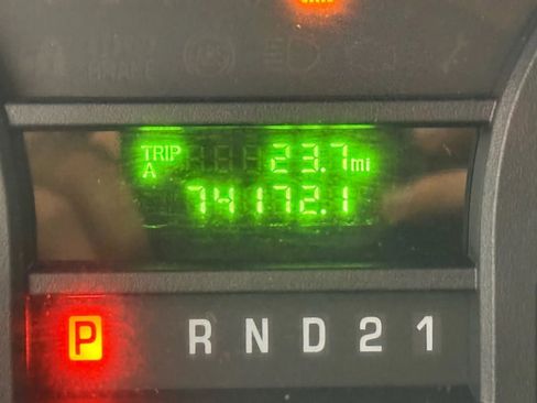 Used 2014 Ford E-250 and Econoline 250 w/ Power Group image 13